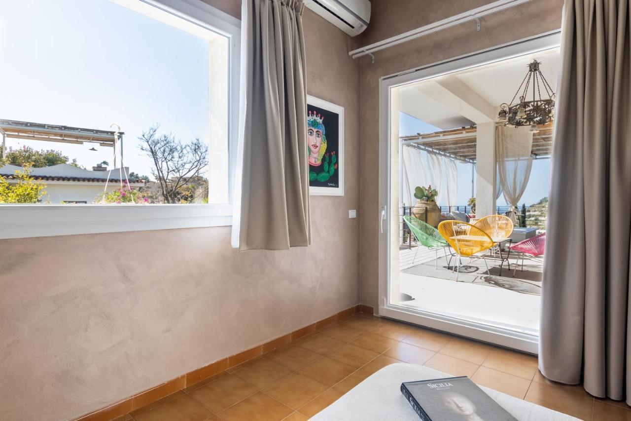 Dream House Apartment Noto Bagian luar foto